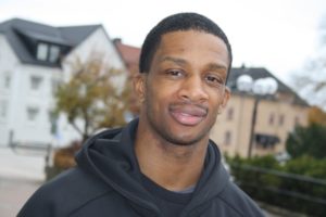 Amerikanske JJ Miller er den største stjerne i svensk basketball. Alligevel har han en meget ydmyg tilgang til livet - og basketballen er ikke det vigtigste for ham. Foto: Samuel Teglund.