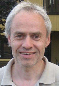 Leif E. Kristensen er  journalist og  forlægger