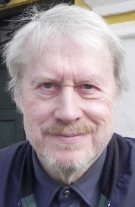 Erik Langkjer er forhenv. præst.