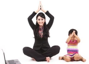 Selv børnehavebørn kan dyrke yoga. Men er det i overensstemmelse med kristendommen? spørger en teolog. 8Modelfoto)