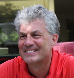 Ilden skal holdes ved lige i de unge, mener sognepræst Carsten Andreassen.