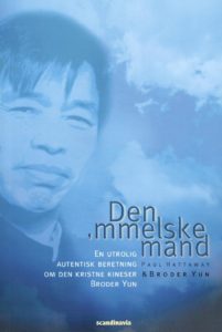 Hans bog "Den himmelske mand" er også udgivet på dansk. 