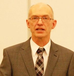 Kurt E. Larsen under doktordisputatsen i Aarhus den 31. januar.