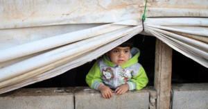 IS angreb den fem-årige Yusufs forældre og søskende, og han ved ikke, hvor de er. Nu får han hjælp og omsorg gennem Dansk Europamissions nødhjælpsprojekt i Irak. Foto: Dansk Europamission.