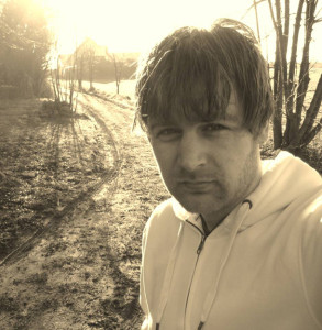 Mikael R. Andreasen forsøgte at få musikken til at lyde som mælkebøtter, der gror.