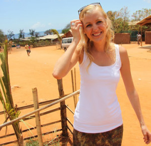 Marta i City of Joy i Mozambique. Hun kommer også med på nogle af Heidis rejser, som for nylig til Norge og Holland.