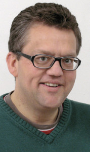Nogle danske journalister (og andre) er både fordomsfulde og stereoptype i deres omtale af kristne, mener Indre Missions formand, Hans-Ole Bækgaard.