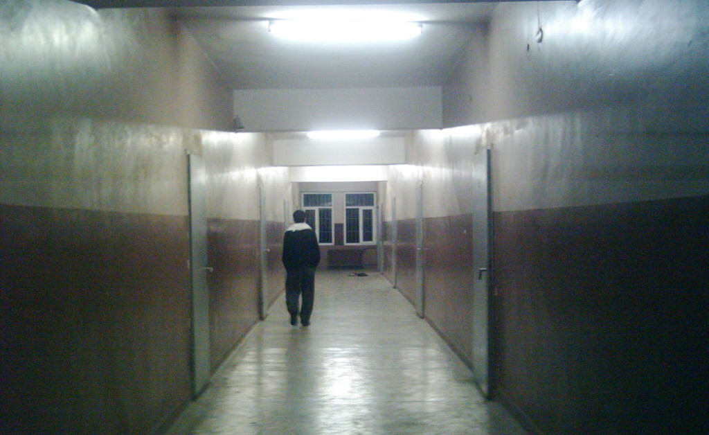 Min kollega får kuldegysninger, når hun passerer et bestemt kontor på vores arbejdsplads.