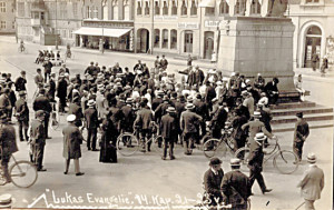 Ragnvald Johnsen taler ved et friluftsmøde på Nytorv i Aalborg 1921