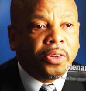 Planned Parenthood er skyld i folkemord på sorte i USA, mener pastor Clenard Childress.
