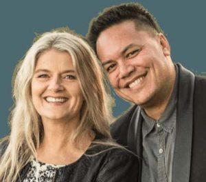 Libby og Wayne Huirua holder lovsangskursus i uge 41.