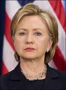 Hillary gik hemmeligt til en heks, viser hendes private mail afsløret af Wiki-Leaks.